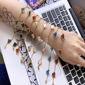 luxury clover four designer fashion charm bracelets for girls women 18K gold silver black white red green brand bracelet wedding p284W