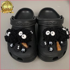 Serin kürk top cazibesi tasarımcı diy bisküvi shovelace toka spor ayakkabı croc jibs için clogs çocuk erkek kadın kızlar 3552