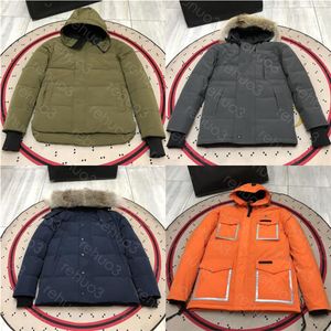 giacca da uomo Piumini Parka Capispalla di fascia alta con cappuccio in pelliccia di lupo antivento impermeabile imbottito Cappotto addensato Piumini imbottiti Cappotti Out276V