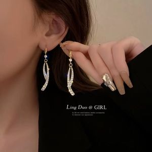 صيد Linecharm 18K الذهب مطلي بالقران الأذن مسمار الكفة مصممي العلامات التجارية الفاخرة رسالة هندسية مبالغ فيها