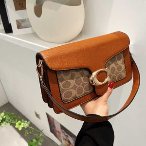 2024 Damentasche Tabby Wine God One-Shoulder-Crossbody Handheld-Umschlag Unterarm bedruckt Small Square Online-Shop