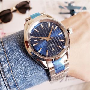 Top Automatic Mens Watches Aqua 39 mm Terra Watch 8500 Ruch mechaniczny Sapphire Glass Diver Wristwatch Przezroczysty tył Swimmin274X