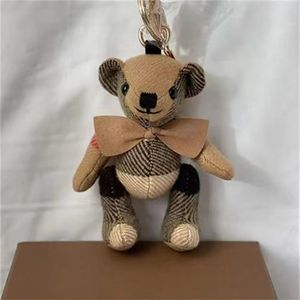 Дизайнерские люксовые бренды Kawaii Bear Keychain Cartoon Charm Vintage Toy Doll Автомобильный брелок для женщин Сумка Украшения Ювелирные изделия Gift281k