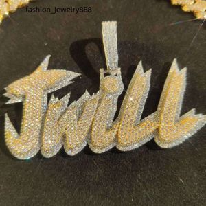 Nytt mode Sier Gold Plated Full Bling Moissanite Anpassade namn Letters Pendant Halsband med gratis 3mm 24 -tums kopparrepkedja Trevlig smycken gåva för män kvinnor