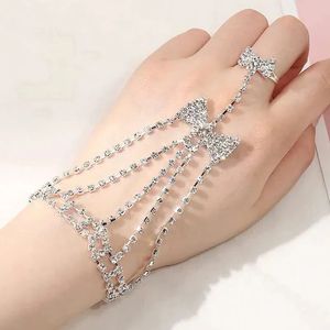 Vintage Rhinestone Bracelet With Finger Ring Silver Color Crown Link Wrist Simple Chain For Women Charms Lady Trendy Jewelry