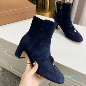 2023-Designer Kvinnor Ankelstövlar Fashion Suede Leather Women Short Boot Runway High Heels Party Dress Booties Autumn Winter