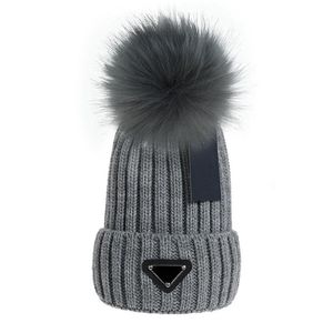 2023 New Designer moda lettera berretti cappelli modelli da uomo e da donna cofano invernale berretto berretto di lana lavorato a maglia più berretto di velluto cappelli Skullies F-1