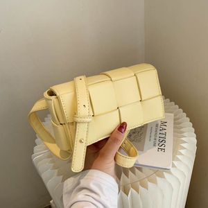 PU Fashion mini Fanny Pack Chest Bag Soft leather Tofu Bag Pillow bag Candy Braid zipper pocket Four Seasons a purse card handbag Luxury sling crossbody bag