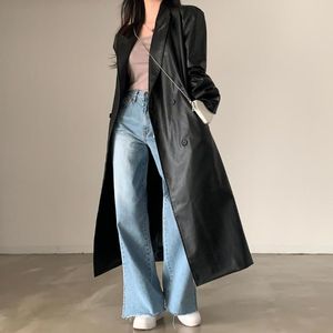 Capispalla da passerella di lusso in pelle da donna autunno inverno alta moda da donna lungo in PU