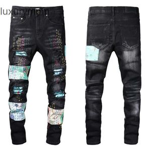 Denim Amiryes Jeans Designer Pantaloni Uomo Uomo Jean 815 jeans di tendenza di alta strada per giovani uomini con foro alto artigianale linea di colore elastico aderente 4W7G