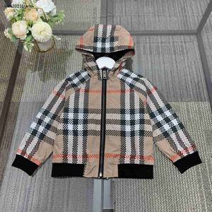 Pixel-Muster-Design-Mantel für Mädchen, Jungen, Kindermode, Kinder-Kapuzenjacke, Größe 100–160 cm, Herbst-Baby-Outwear, 5. September