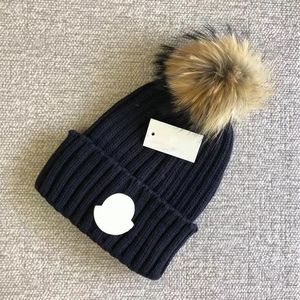 Stickad hatt mössa designer mössa högkvalitativ designer skalle mössor för man kvinna beanie vindtät vindtät elastisk kvinna basker basker av solid jul bomullshatt