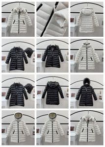 2023 Kids Coats Kid w dół kurtki designer dół płaszcz ubrania dziecięce z kapturem gęsta ciepła warstwa fason girl boy dziewczęta projektanci długie solidne kurtki z zamkiem w kształcie litery A