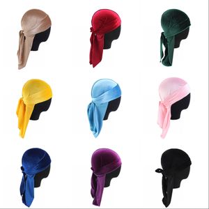 Designer Velvet Durag Hair Bonnets Skull Pirate Hat med lång svans utomhuscykeltillbehör för vuxna män kvinnor mode mössor pannband