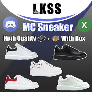 LKSS Designer Mulher Sapato Couro Lace Up Homens Moda Plataforma Sapatilhas Branco Preto Mens Mulheres Luxo Veludo Camurça Sapatos Casuais Chaussures de Alpercatas BK