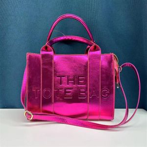 Designer de cor sólida bolsa de couro feminino ano novo em relevo letras populares grande capacidade sacos de compras moda europeia cross2754