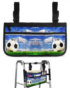 Förvaringspåsar fotboll himmel moln gräs fotboll rullstol väska med fickor armstöd sida elektrisk skoter promenad rampåse