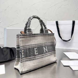 Top Beach Bag Canvas Designer Tote Bag Messenger Purse Grey Luxurys Seaside Handväska Kvinnor stor kapacitet Tote Portfölj 25x18cm
