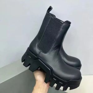 Design Men Chelsea stövlar äkta läder tjock sule Förhöjda motorcykelstövlar Kvinnor Knight Boots Botiner Zapatos