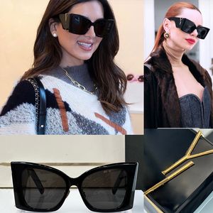 Solglasögon 2023 Luxury Rectangle Women Brand Designer Retro Clear Sun Glasses Kvinnor Överdimensionerade svarta nyanser Street Camera Solglasögon SLM119