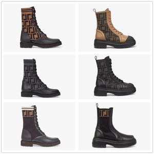 2023 New Graphy Martin Boots Black Open Brim Beaded Leather Fabric with Gold Metal Accessories 아이lets 지퍼 세련된 아방가르드 35-42 크기 벨트 상자