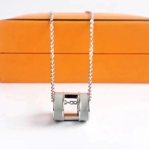 Women Designer Choker Necklace Bracelet Earrings Simple Pendant Necklace Copper Luxury Brand Sets Wholesale
