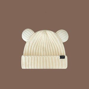 Cloches Beanie Moda Tasarımcı Şapkalar Erkek ve Kadınlar Fasulye Şapkaları Sonbahar/Kış Sıcak Örgü Şapkaları Yüksek Kaliteli Şapkalar Lüks Sıcak Şapkalar Peluş Örgü