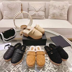 2023 Designer Women Bedroom Home wool Slides slippers Classic Luxury Fur Fluffy Furry Warm letters Sandals Autumn Winter lady Slides High-heeled slipper sizes 35-40