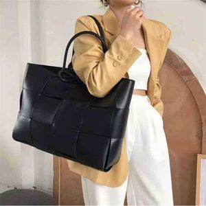 VeneBotegas Venebotegas Handbags Wholesale Wholesale Designer Woven Leather Block Tot Steamed Stuffed Mother Bag Women's Bag Shoulder Crossbody Bag Y Lambskin