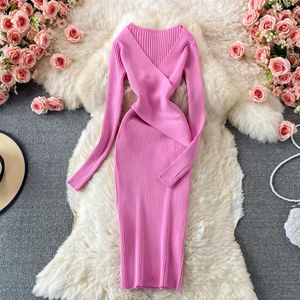 2021 Autumn new design women's sexy v-neck cross knitted long sleeve solid color bodycon tunic midi long pencil dress301r