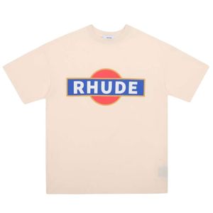 T-shirt firmate T-shirt casual da uomo Rhude estiva di alta qualità Top Camicia stampata con monogramma di lusso e tendenza skateboard moda manica corta da donna