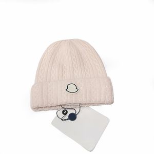 Designer Beanie Winter Sticke