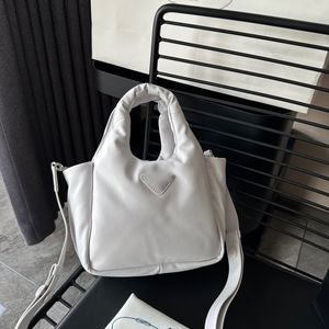 Вниз хлопковое дизайнерское дизайнерское сумочка роскошная мягкая квадратная сумка на плечо осень и зимняя сумочка сумка для плеча большой емкости дизайнерская сумка для пакета.