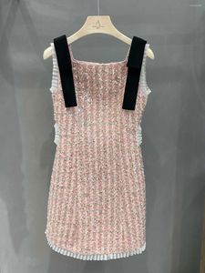 Casual Dresses Pink Advanced Sense Of Small Fragrance Wind Strap Dress Female 2023 Summer Niche Design Chic Sequin Skirt