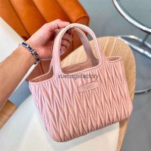 Women's Luxury MIU Bags Designer Handbags Shoulder Crossbody Bag Tote 2023 New miui Fashion Pleated Tote Bags Portable mumius Box Factory Direct Sales