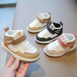 Scarpe da ginnastica per bambini Primavera Autunno Nuovo kaki, rosa, nero 3 colori Scarpe da corsa alte per ragazzi Moda antiscivolo Scarpe casual per ragazze Scarpe da passeggio per bambini con suola morbida Scarpe per bambini