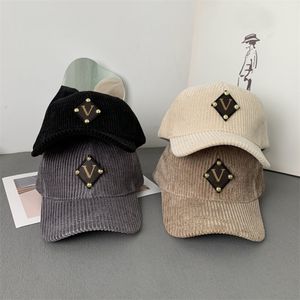 Designers trendiga mössor hattar män kvinnor boll kepsar mode corduroy unisex lyxbrev baseball cap justerbar vinter casquette kvinnor sunhat