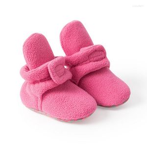 ブーツ生まれた女の赤ちゃん靴秋の冬の固体色足首温かいウォーキングシューズ幼児用アイテム