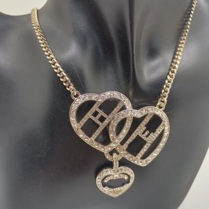 20 Style Women Pendant Neckor Letter C Logo Luxury Designer Ccity Jewelry Woman Pearl Sweater Chain Gold Necklace 66