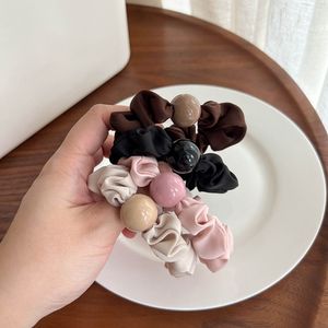 Stile coreano Autunno Inverno Palla da caffè Donna Scrunchies per capelli in seta Colori solidi Elastico per ragazze Titolari di coda di cavallo Cravatte per capelli Accessori per capelli da donna 2666