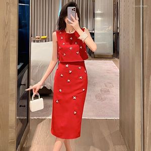 Work Dresses High Qulality Red Diamond-Studded Sleeveless Short Top Waist Bag Hip Slit Slim Skirt Two-Piece Set Wedding Pattern Clothing