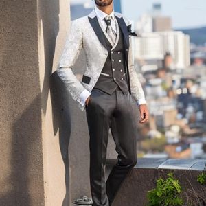Men's Suits Italian Style Slim Fit Groom Tuxedo 3 Piece Peaked Lapel Blazer Male Fashion Outfit (Jacket Vest Pants) 2023