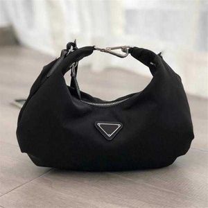 Kosmetiktaschen Etuis Damen Schwarz Könnte Re-Nylon Hobo Umhängetaschen Mittelgroß Mit Silberkette Metall Luxuriöse Designer-Tragetaschen Han2756