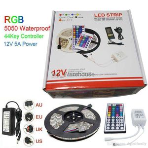 Paski LED Tanie LED Pasek Light RGB 5M 3528 SMD 300LED Waterproof Waterproof IP65 + 44 KEPERNE + 12V 2A Transformator zasilający z pudełkiem Prezenty świąteczne HKD230912