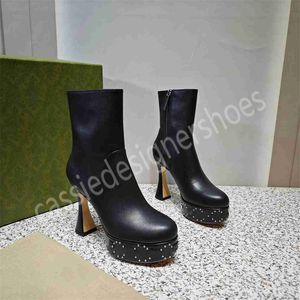 Sexy Women Boots Projektantka mody Kobieta okrągła palca wsuwana oryginalne skórzane buty marki marki damskie sukienka na wysokie obcasy nowe pompy na świeżym powietrzu bling