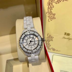 CH White Ceramic Women Watch Ruch Kwarc Ruch Kieł Jaunka Prosta moda młody lud Love Walentynki Prezent Wysoka jakość 3264C