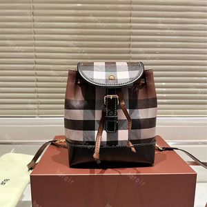 حقائب الظهر ذات الظهر العلامة التجارية 10A حقيبة ظهر منقوشة للرجال The Rucksack Military Propack Cow Leather Leather Schoolbag Bag Burry Commuter Bag