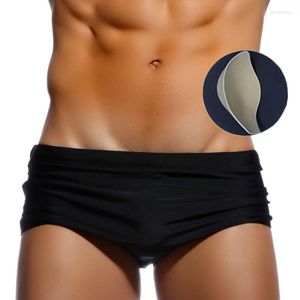 Shorts masculinos preto sólido 2023 maiô acolchoado mens nadar briefs sexy verão praia wear push up cup gay swimwear homens 14 estilos