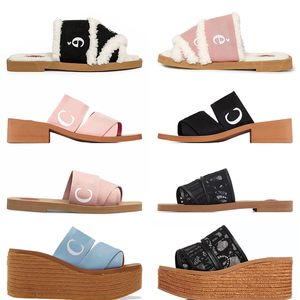 2024 TOP OG WOEMNS DESIGNER FUR SLIDER Sandaler Kvinnor Pink Chlos Slippers Woody Flat Mules Platform Embroidered Linen High Heel Sandal Espadrille Wedge Girls Shoes