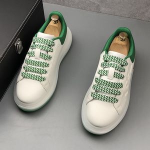 Italian Style Dress Wedding Party Shoes Designer Light Breathable Lace Up Casual Sneakers Round Toe Thick Bottom Business Leisure Walking Loafers I17